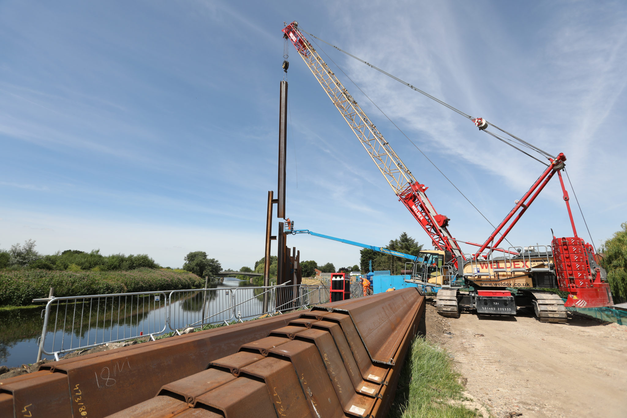 Permanent Riverbank Flood Defence Sheet Pile Works