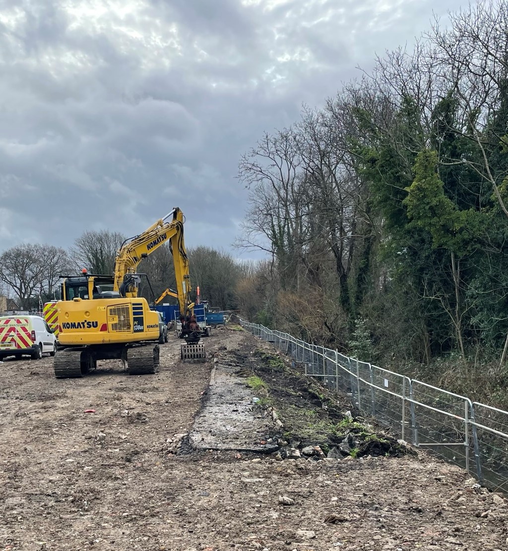 Construction of sheet pile walls