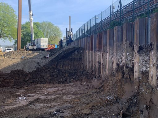 Sheet Piling with Press-in Methods adjacent to a live Railway